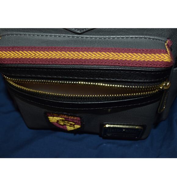 Harry Potter x Loungefly Mini Backpack Gryffindor Glasses Hogwarts - Picture 5 of 6